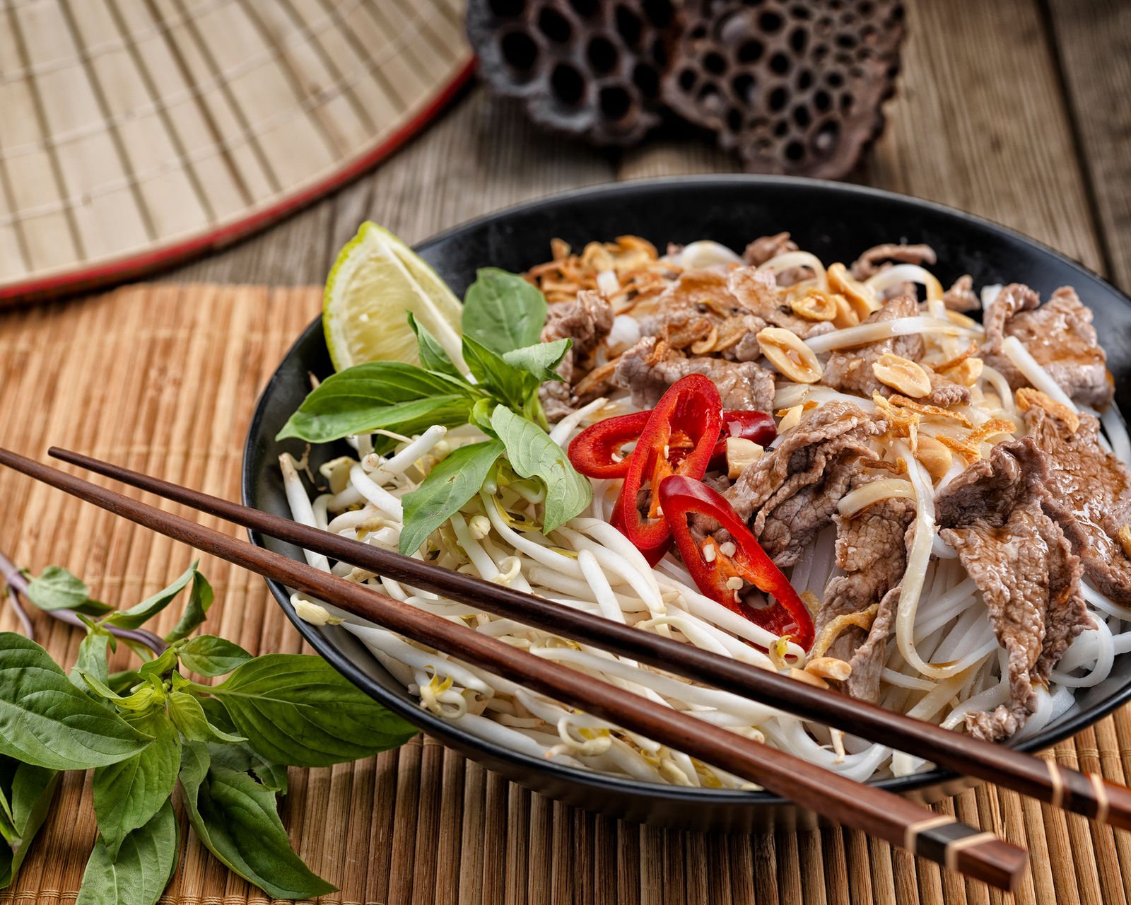Phở Khô – Reisnudeln mit Rindfleisch an Hoisin-Sauce